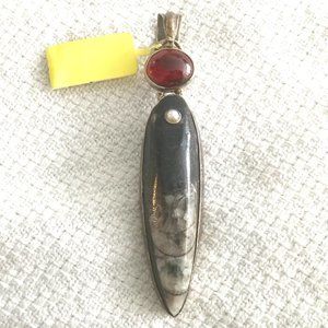 Orthoceras Garnet FW Pearl Sterling Silver Pendant NEW